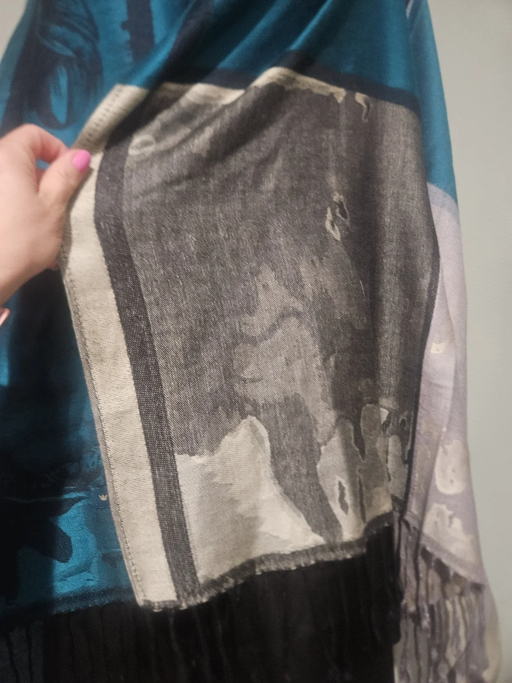 Vintage Ama Waterways Silk Feel Fringe Shawl Wrap Scarf Blue Abstract